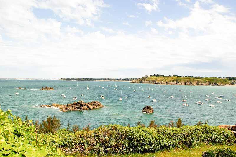 Le port de Saint Lunaire, pointe du decoll